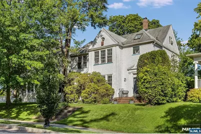 305 Mortimer Avenue, Rutherford, NJ 07070 - Photo 2