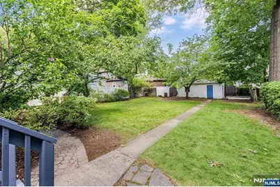 305 Mortimer Avenue, Rutherford, NJ 07070 - Photo 32