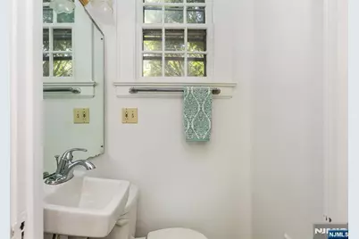 305 Mortimer Avenue, Rutherford, NJ 07070 - Photo 20