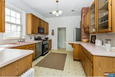 305 Mortimer Avenue, Rutherford, NJ 07070 - Photo 16