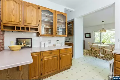 305 Mortimer Avenue, Rutherford, NJ 07070 - Photo 18