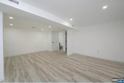 137 Myrtle Avenue, Allendale, NJ 07401 - Photo 28