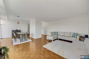 4 Horizon Road 631, Fort Lee, NJ 07024 - Photo 8