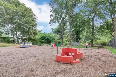 4 Horizon Road 631 #631, Fort Lee, NJ 07024 - Photo 4
