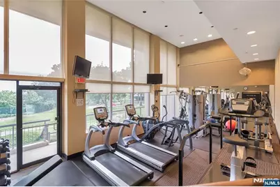 4 Horizon Road 631 #631, Fort Lee, NJ 07024 - Photo 2