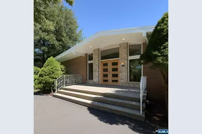 46 Overlook Road, Alpine, NJ 07620 - Photo 2