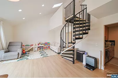 59 Presidential Drive, Englewood, NJ 07631 - Photo 6