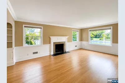 60 Oak Avenue, Tenafly, NJ 07670 - Photo 2