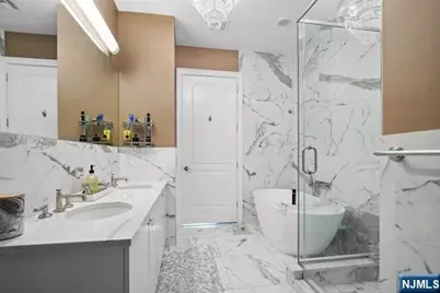3 Somerset Lane 310 #310, Edgewater, NJ 07020 - Photo 14