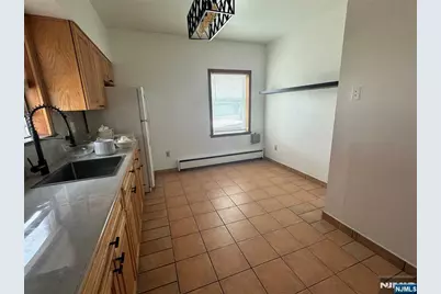 442 Ridge Road 1R #1R, Lyndhurst Township, NJ 07071 - Photo 6