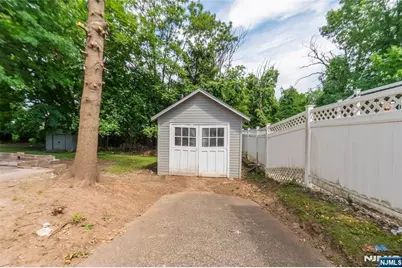 245 Elm Avenue, Bogota, NJ 07603 - Photo 38