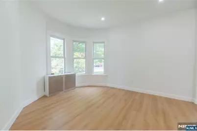 245 Elm Avenue, Bogota, NJ 07603 - Photo 4