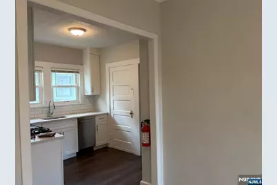54 Label Street 2 #2, Montclair, NJ 07042 - Photo 8