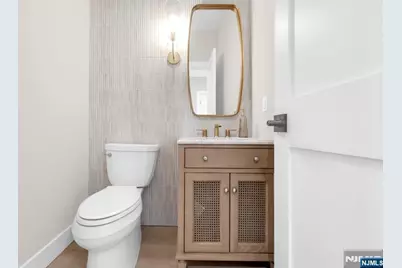 188 Broadway 8 #8, Woodcliff Lake, NJ 07677 - Photo 10