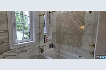 194 Macdonald Drive, Wayne, NJ 07470 - Photo 4