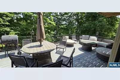194 Macdonald Drive, Wayne, NJ 07470 - Photo 12