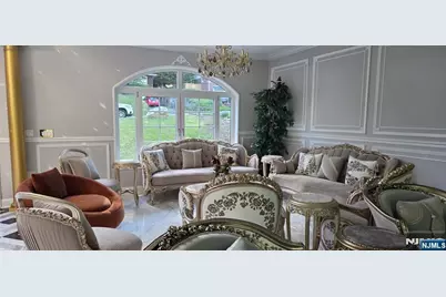 194 Macdonald Drive, Wayne, NJ 07470 - Photo 8