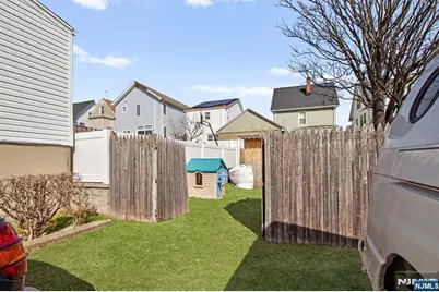 739 Schuyler Avenue, Kearny, NJ 07032 - Photo 10