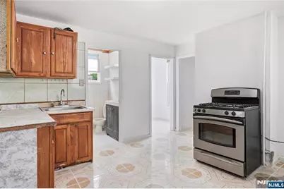 495-497 Totowa Avenue, Paterson, NJ 07522 - Photo 8