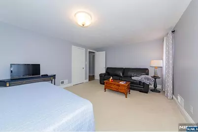221 Passaic Avenue, Rutherford, NJ 07070 - Photo 34