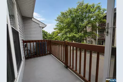 555 Ridge Lane, Fort Lee, NJ 07024 - Photo 36