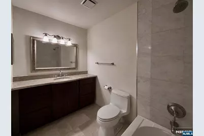 555 Ridge Lane, Fort Lee, NJ 07024 - Photo 32