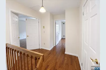555 Ridge Lane, Fort Lee, NJ 07024 - Photo 20