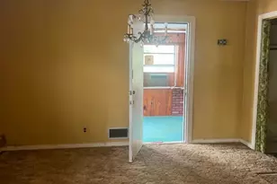 18 Shelley Ct, Bergenfield, NJ 07621 - Photo 4