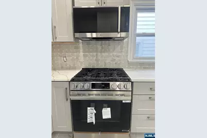 177 Williams Avenue 1st Floor #1st FLOOR, Hasbrouck Heights, NJ 07604 - Photo 14