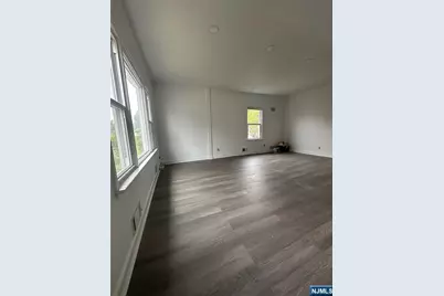 177 Williams Avenue 1st Floor #1st FLOOR, Hasbrouck Heights, NJ 07604 - Photo 4