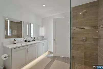 800 Ave At Port Imperial 910 #910, Weehawken, NJ 07086 - Photo 12