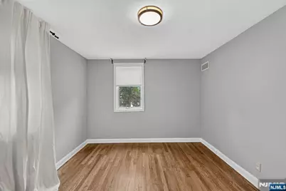 410 Chestnut Street, Paramus, NJ 07652 - Photo 32