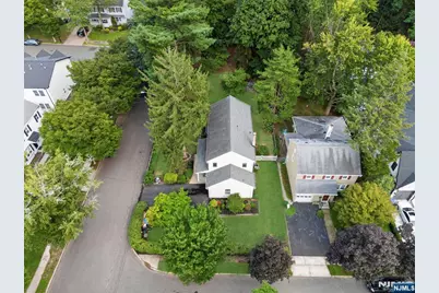 410 Chestnut Street, Paramus, NJ 07652 - Photo 10