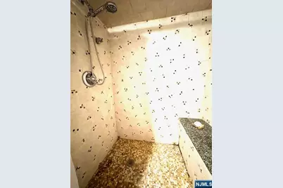 549 Oregon Avenue Lower Level #Lower Level, Cliffside Park, NJ 07010 - Photo 16