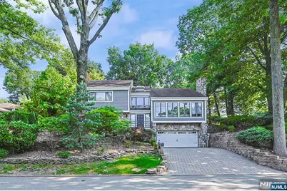 570 Grandview Terrace, Leonia, NJ 07605 - Photo 1