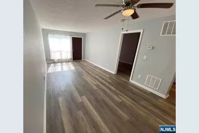 1113 Sage Court, Mahwah, NJ 07430 - Photo 2