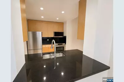 1211 City Place 1211 #1211, Edgewater, NJ 07020 - Photo 6