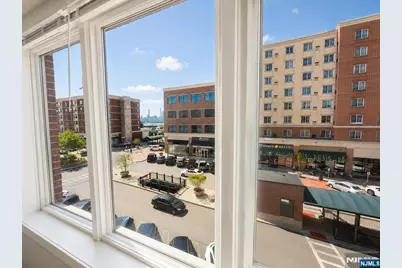 1211 City Place 1211 #1211, Edgewater, NJ 07020 - Photo 4