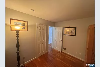 147 Merritt Avenue, Bergenfield, NJ 07621 - Photo 28