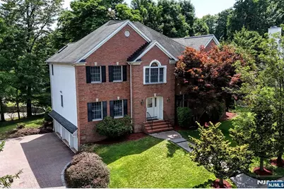 2 Concord Court, Mahwah, NJ 07430 - Photo 2