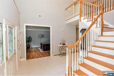 2 Concord Court, Mahwah, NJ 07430 - Photo 8