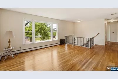 11 Ray Avenue, Leonia, NJ 07605 - Photo 4