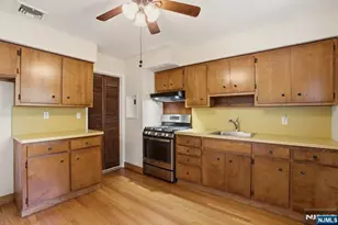 11 Ray Ave, Leonia, NJ 07605 - Photo 8