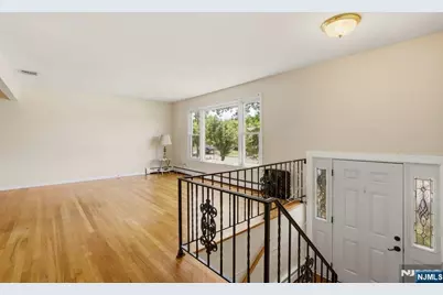 11 Ray Avenue, Leonia, NJ 07605 - Photo 2