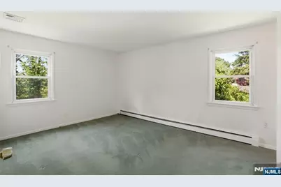 11 Ray Avenue, Leonia, NJ 07605 - Photo 12