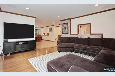 434 Hasbrouck Boulevard, Oradell, NJ 07649 - Photo 18