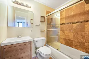 250 Gorge Road 29E, Cliffside Park, NJ 07010 - Photo 18