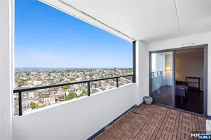 250 Gorge Road 29E, Cliffside Park, NJ 07010 - Photo 14