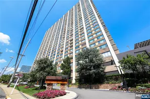 250 Gorge Road 29E, Cliffside Park, NJ 07010 - Photo 26