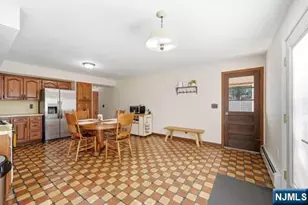 309 Erie Ave, Midland Park, NJ 07432 - Photo 18